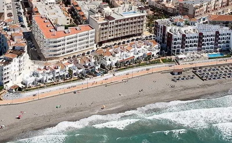 Apartamentos Perla Marina Nerja İspanya
